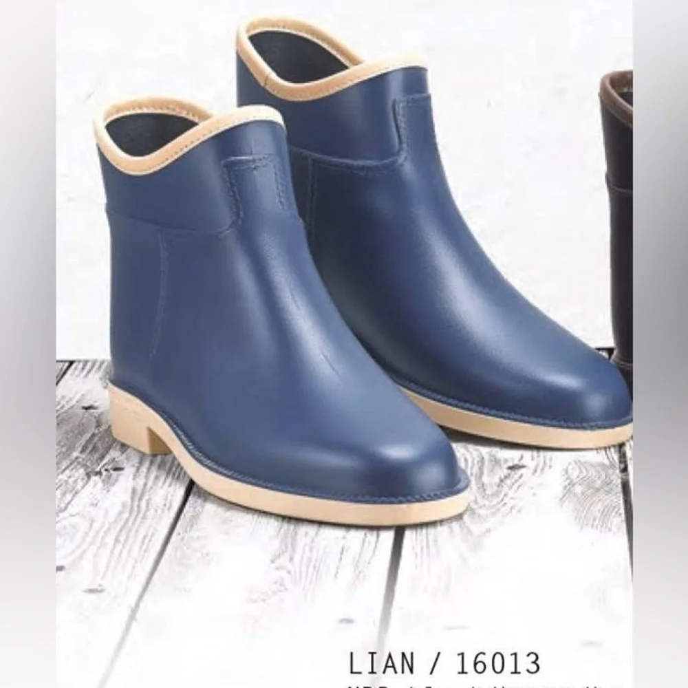 Dafna by Naot Women's Lian Blue Rain Boot Size 8/38 EUC